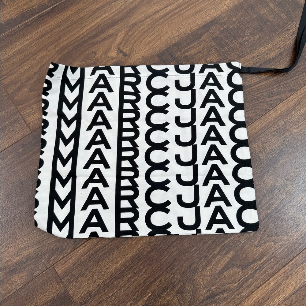 13.5x11.5” Marc Jacobs Dust Bag